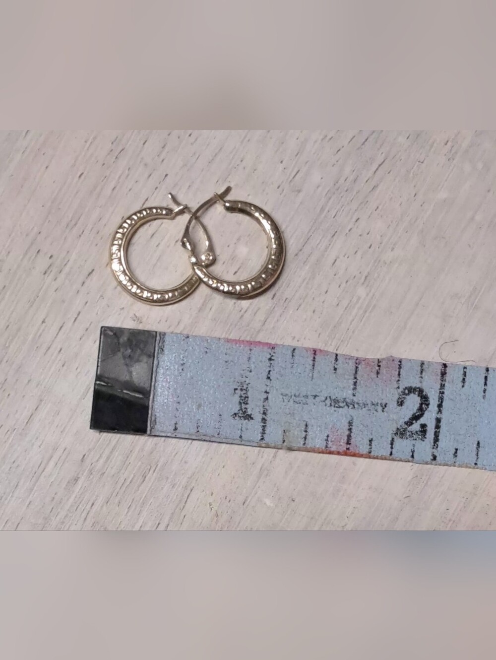 10K Gold Greek Meander Hoop Earrings NWT - Picture 3 of 5